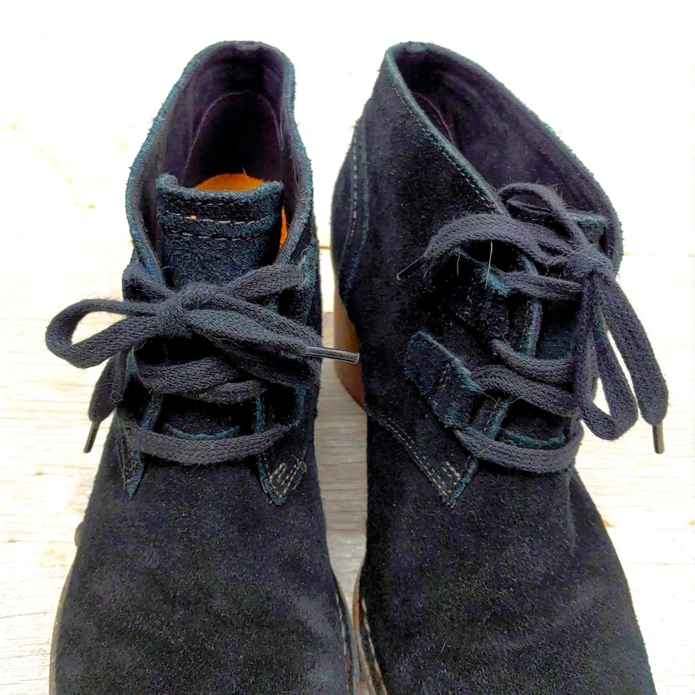 New! Clarks Artisian Carleta Lyon Womens 10 Black Suede Booties - Picture 7 of 11